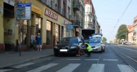 policjanci i strażnicy podczas działań