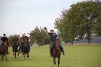 Policjant i Jahranek podczas gonitwy za lisem