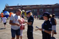 Policjanci zabezpieczają Tour de Pologne