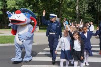 Policjanci na inauguracji nowego roku szkolnego