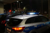 Policjanci w trakcie zabezpieczenia meczu