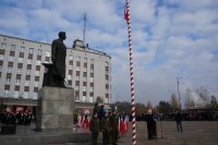 Uczestnicy uroczystości na Placu Powstańca Śląskiego