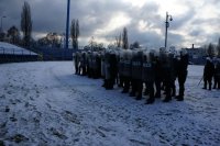 policjanci w trakcie ćwiczeń na Stadionie Ruchu Chorzów