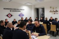 policjanci w trakcie zabezpieczenia imprezy