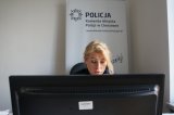 policjantka w trakcie prelekcji