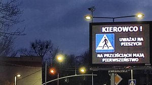 tablica informacyjna z apelem do kierowców