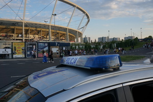 policjanci w trakcie zabezpieczenia koncertu