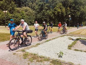 Zdjęcie przedstawia uczestników wydarzenia